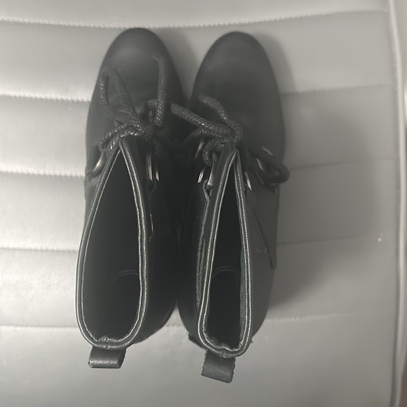 Sorel Margo Low Lace Ankle Boot Size 8.5 Red Heel - Picture 5 of 10